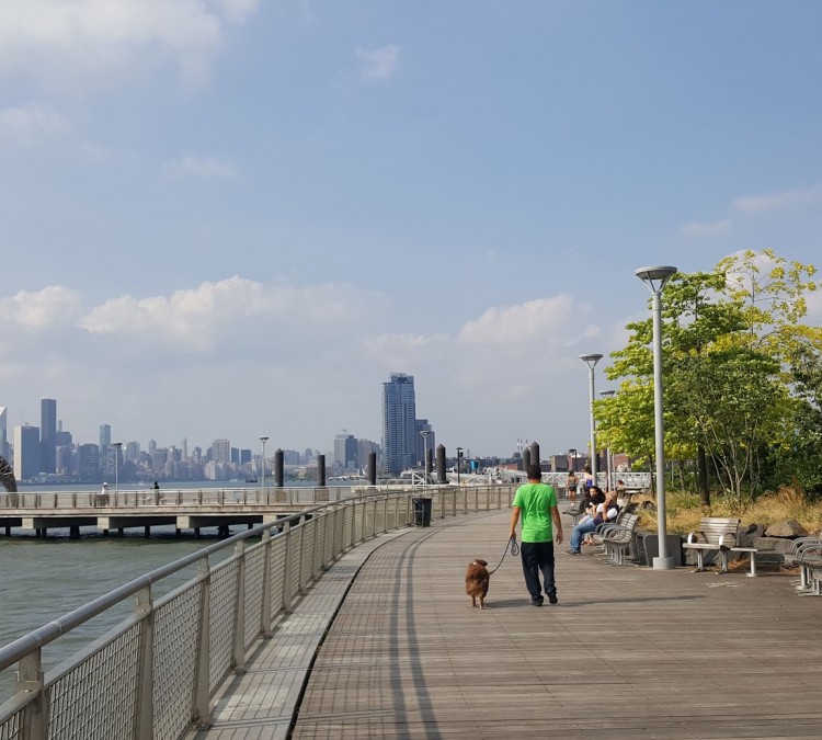north-5th-street-pier-and-park-photo